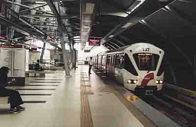 愛(ài)崗敬業(yè)演講稿車(chē)站